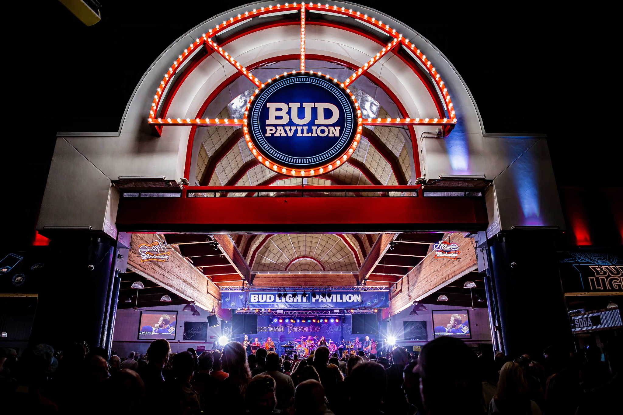 bud pavilion at wisconsin state fair